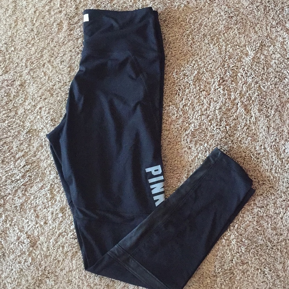 PINK Victoria’s Secret leggings